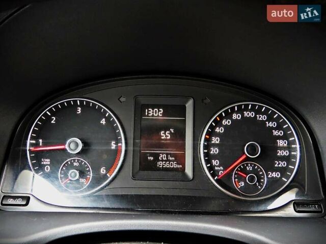 Серый Фольксваген Кадди, объемом двигателя 1.6 л и пробегом 195 тыс. км за 11500 $, фото 8 на Automoto.ua