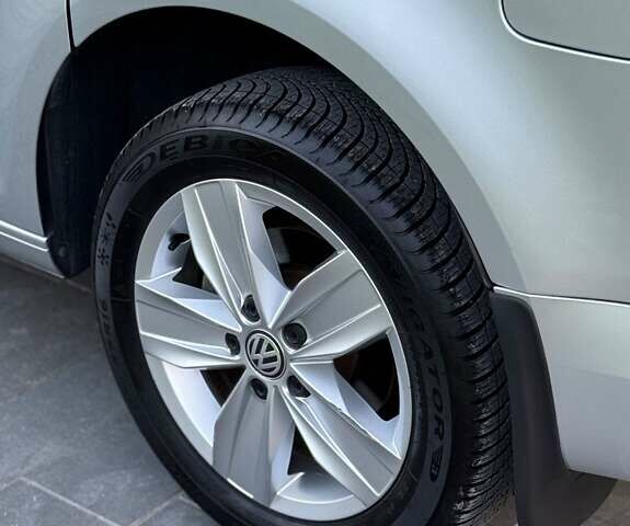 Серый Фольксваген Кадди, объемом двигателя 1.97 л и пробегом 110 тыс. км за 11000 $, фото 9 на Automoto.ua