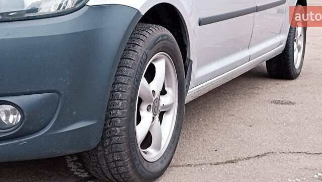 Фольксваген Кадди 2015 в Житомире на Automoto.ua Серый Фольксваген Кадди, объемом двигателя 1.97 л и пробегом 192 тыс. км за 13800 $, фото 8 на Automoto.ua