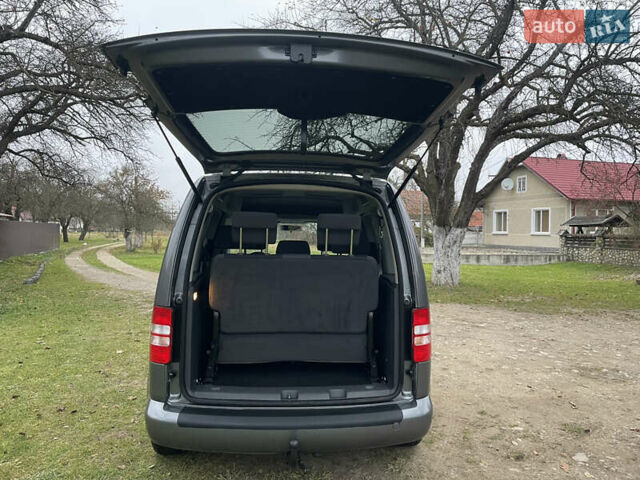 Серый Фольксваген Кадди, объемом двигателя 1.6 л и пробегом 243 тыс. км за 11950 $, фото 26 на Automoto.ua