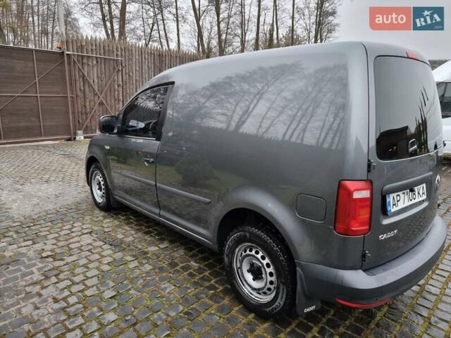 Серый Фольксваген Кадди, объемом двигателя 2 л и пробегом 215 тыс. км за 20000 $, фото 9 на Automoto.ua