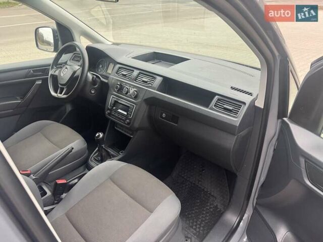 Серый Фольксваген Кадди, объемом двигателя 1.97 л и пробегом 201 тыс. км за 13700 $, фото 10 на Automoto.ua