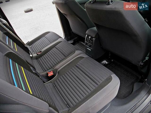 Серый Фольксваген Кадди, объемом двигателя 1.6 л и пробегом 195 тыс. км за 11500 $, фото 17 на Automoto.ua