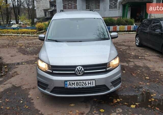 Серый Фольксваген Кадди, объемом двигателя 1.97 л и пробегом 270 тыс. км за 13600 $, фото 5 на Automoto.ua