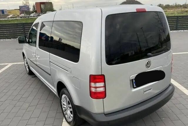 Сірий Фольксваген Кадді, об'ємом двигуна 1.6 л та пробігом 301 тис. км за 11800 $, фото 6 на Automoto.ua