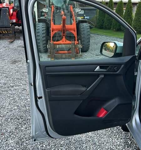 Серый Фольксваген Кадди, объемом двигателя 1.97 л и пробегом 110 тыс. км за 11000 $, фото 22 на Automoto.ua