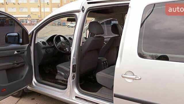 Фольксваген Кадди 2015 в Житомире на Automoto.ua Серый Фольксваген Кадди, объемом двигателя 1.97 л и пробегом 192 тыс. км за 13800 $, фото 19 на Automoto.ua