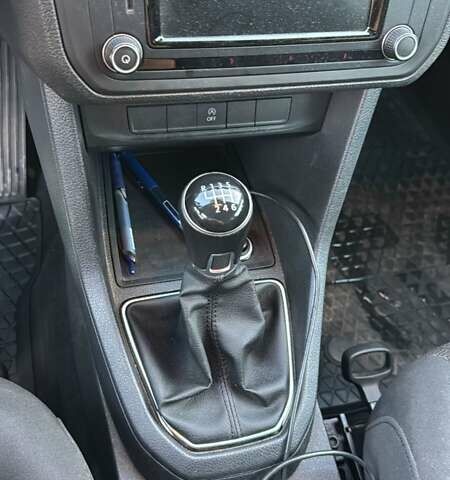 Серый Фольксваген Кадди, объемом двигателя 1.97 л и пробегом 110 тыс. км за 11000 $, фото 25 на Automoto.ua