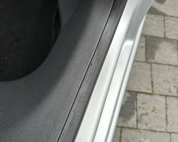 Сірий Фольксваген Кадді, об'ємом двигуна 1.6 л та пробігом 277 тис. км за 12500 $, фото 39 на Automoto.ua