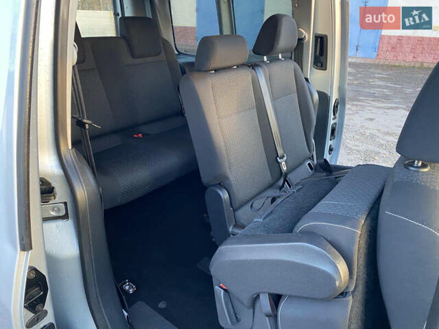 Серый Фольксваген Кадди, объемом двигателя 2 л и пробегом 214 тыс. км за 15700 $, фото 20 на Automoto.ua