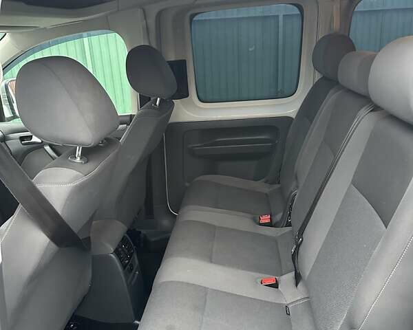 Сірий Фольксваген Кадді, об'ємом двигуна 1.6 л та пробігом 277 тис. км за 12500 $, фото 20 на Automoto.ua