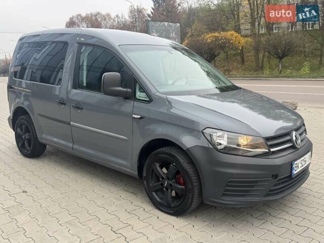 Серый Фольксваген Кадди, объемом двигателя 1.97 л и пробегом 201 тыс. км за 13700 $, фото 2 на Automoto.ua