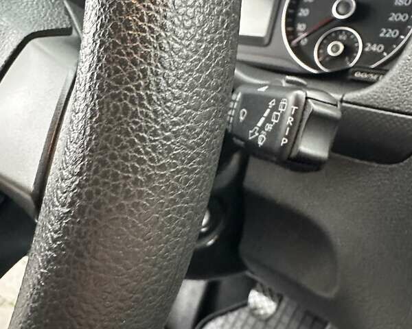 Сірий Фольксваген Кадді, об'ємом двигуна 1.6 л та пробігом 277 тис. км за 12500 $, фото 46 на Automoto.ua