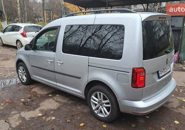 Серый Фольксваген Кадди, объемом двигателя 1.97 л и пробегом 270 тыс. км за 13600 $, фото 7 на Automoto.ua