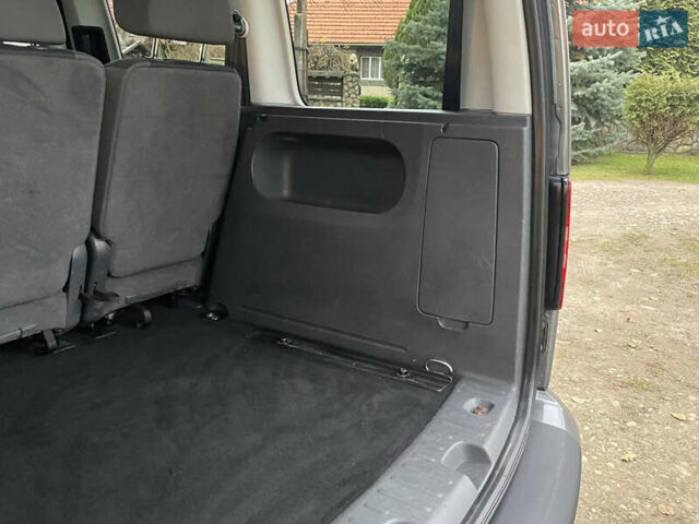 Серый Фольксваген Кадди, объемом двигателя 1.6 л и пробегом 243 тыс. км за 11950 $, фото 30 на Automoto.ua