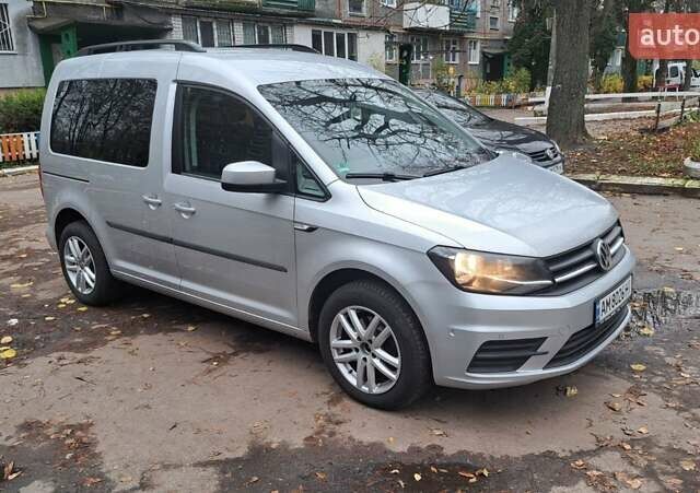 Серый Фольксваген Кадди, объемом двигателя 1.97 л и пробегом 270 тыс. км за 13600 $, фото 1 на Automoto.ua