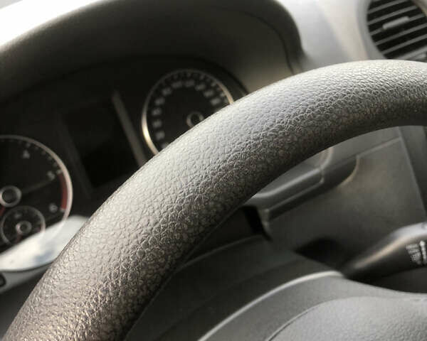 Сірий Фольксваген Кадді, об'ємом двигуна 1.6 л та пробігом 216 тис. км за 11999 $, фото 11 на Automoto.ua