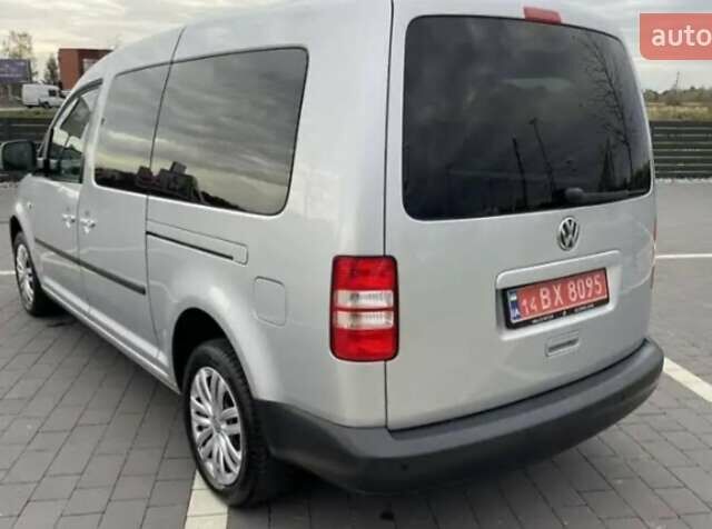 Серый Фольксваген Кадди, объемом двигателя 1.6 л и пробегом 298 тыс. км за 12500 $, фото 1 на Automoto.ua