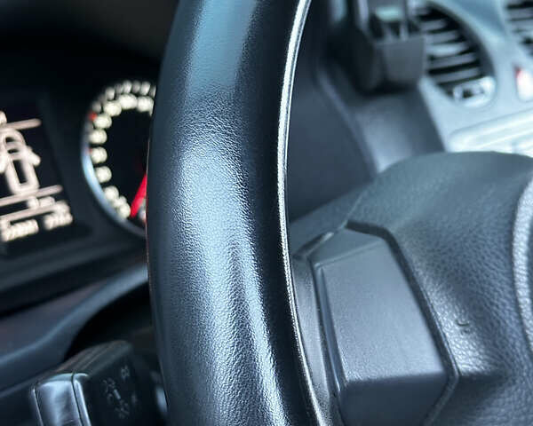 Сірий Фольксваген Кадді, об'ємом двигуна 1.6 л та пробігом 220 тис. км за 13200 $, фото 30 на Automoto.ua