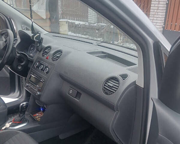 Серый Фольксваген Кадди, объемом двигателя 1.6 л и пробегом 134 тыс. км за 16000 $, фото 18 на Automoto.ua