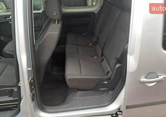 Серый Фольксваген Кадди, объемом двигателя 1.97 л и пробегом 270 тыс. км за 13600 $, фото 10 на Automoto.ua