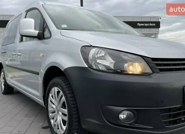 Серый Фольксваген Кадди, объемом двигателя 1.6 л и пробегом 298 тыс. км за 12500 $, фото 4 на Automoto.ua