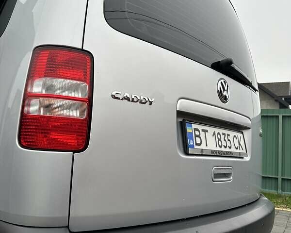 Сірий Фольксваген Кадді, об'ємом двигуна 1.6 л та пробігом 277 тис. км за 12500 $, фото 17 на Automoto.ua