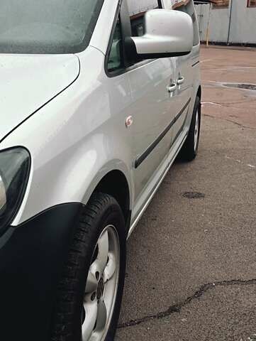 Фольксваген Кадди 2015 в Житомире на Automoto.ua Серый Фольксваген Кадди, объемом двигателя 1.97 л и пробегом 192 тыс. км за 13800 $, фото 7 на Automoto.ua