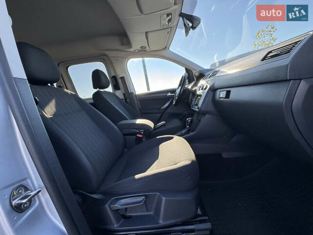 Серый Фольксваген Кадди, объемом двигателя 2 л и пробегом 274 тыс. км за 16300 $, фото 37 на Automoto.ua