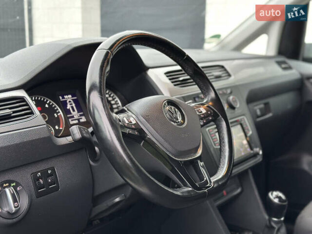 Сірий Фольксваген Кадді, об'ємом двигуна 2 л та пробігом 227 тис. км за 16450 $, фото 34 на Automoto.ua
