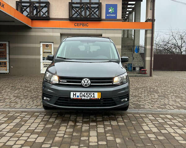 Серый Фольксваген Кадди, объемом двигателя 2 л и пробегом 90 тыс. км за 19999 $, фото 1 на Automoto.ua