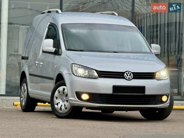 Серый Фольксваген Кадди, объемом двигателя 1.97 л и пробегом 230 тыс. км за 10800 $, фото 22 на Automoto.ua