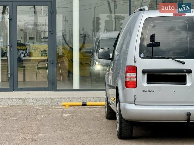 Серый Фольксваген Кадди, объемом двигателя 1.97 л и пробегом 230 тыс. км за 10800 $, фото 26 на Automoto.ua