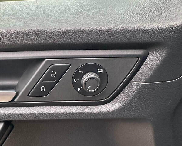 Серый Фольксваген Кадди, объемом двигателя 2 л и пробегом 90 тыс. км за 19999 $, фото 16 на Automoto.ua