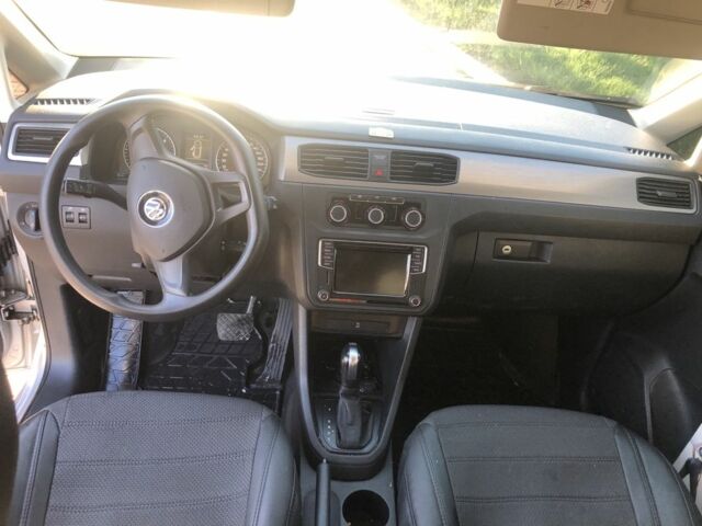 Серый Фольксваген Кадди, объемом двигателя 2 л и пробегом 290 тыс. км за 13900 $, фото 6 на Automoto.ua