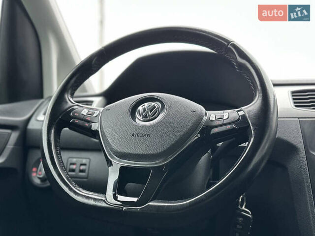 Сірий Фольксваген Кадді, об'ємом двигуна 2 л та пробігом 227 тис. км за 16450 $, фото 36 на Automoto.ua