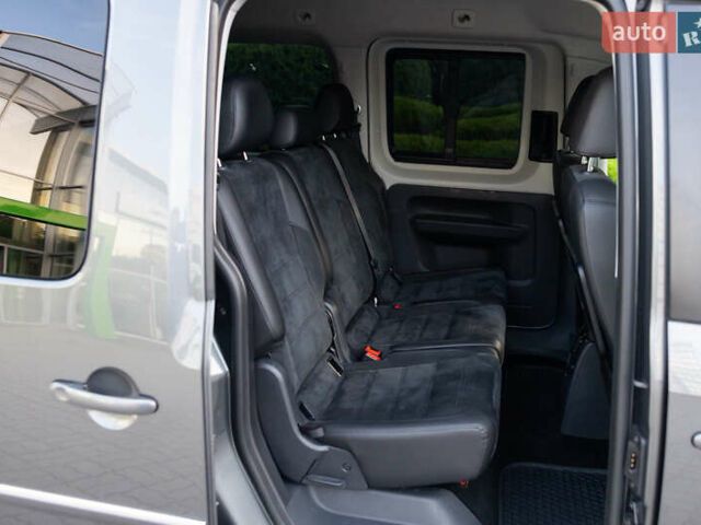 Серый Фольксваген Кадди, объемом двигателя 2 л и пробегом 231 тыс. км за 24800 $, фото 79 на Automoto.ua