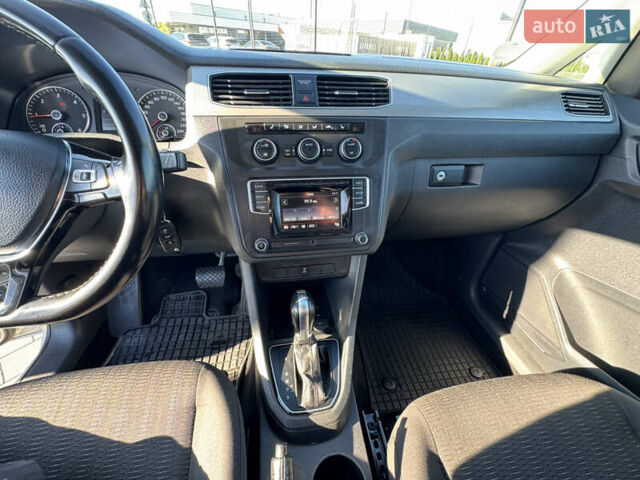 Серый Фольксваген Кадди, объемом двигателя 2 л и пробегом 274 тыс. км за 16300 $, фото 28 на Automoto.ua