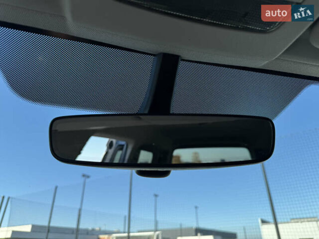 Серый Фольксваген Кадди, объемом двигателя 2 л и пробегом 274 тыс. км за 16300 $, фото 29 на Automoto.ua