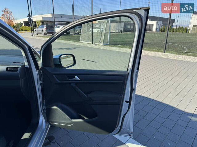 Серый Фольксваген Кадди, объемом двигателя 2 л и пробегом 274 тыс. км за 16300 $, фото 35 на Automoto.ua