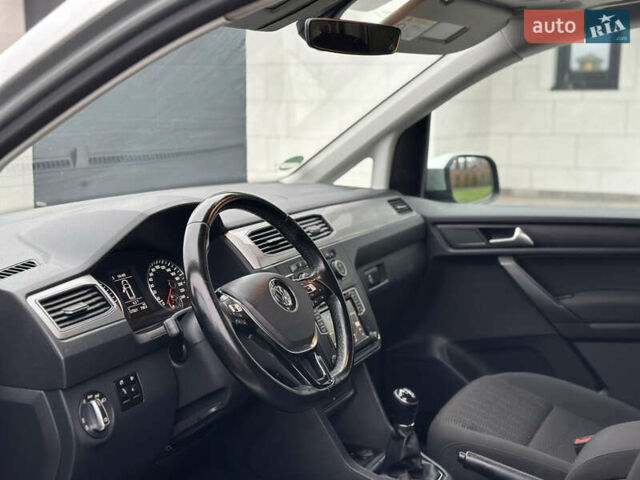 Сірий Фольксваген Кадді, об'ємом двигуна 2 л та пробігом 227 тис. км за 16450 $, фото 29 на Automoto.ua