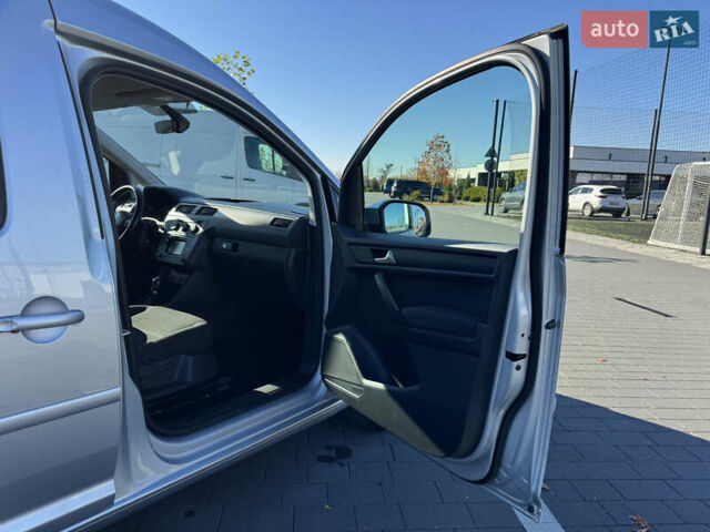 Серый Фольксваген Кадди, объемом двигателя 2 л и пробегом 274 тыс. км за 16300 $, фото 34 на Automoto.ua