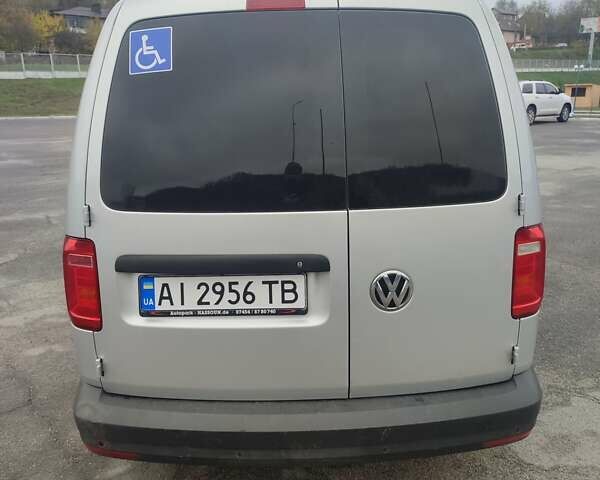Серый Фольксваген Кадди, объемом двигателя 1.97 л и пробегом 276 тыс. км за 15000 $, фото 7 на Automoto.ua