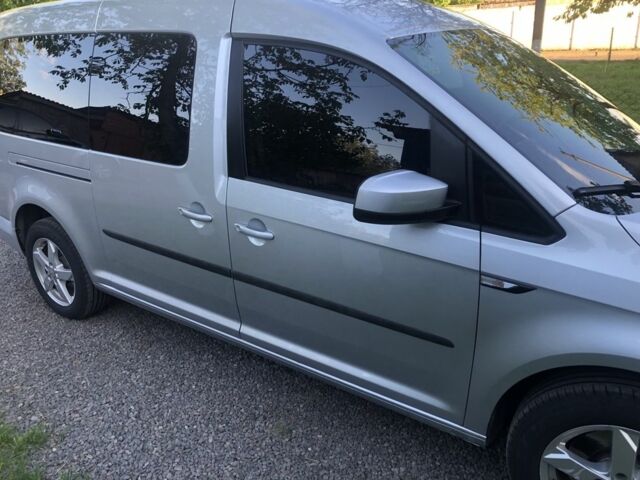 Серый Фольксваген Кадди, объемом двигателя 2 л и пробегом 290 тыс. км за 13900 $, фото 3 на Automoto.ua