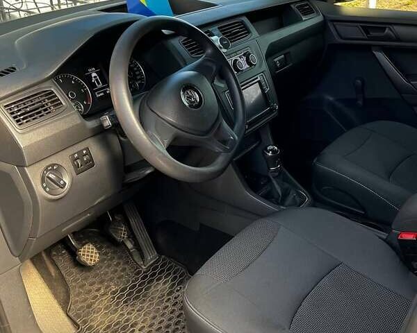 Сірий Фольксваген Кадді, об'ємом двигуна 1.97 л та пробігом 278 тис. км за 16200 $, фото 9 на Automoto.ua