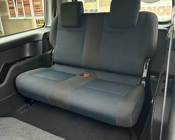 Серый Фольксваген Кадди, объемом двигателя 2 л и пробегом 90 тыс. км за 19999 $, фото 11 на Automoto.ua