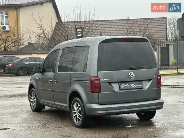 Серый Фольксваген Кадди, объемом двигателя 1.6 л и пробегом 176 тыс. км за 14700 $, фото 10 на Automoto.ua