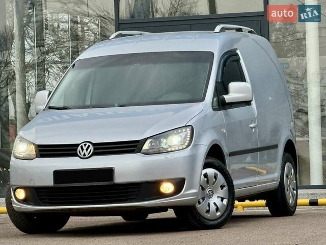 Серый Фольксваген Кадди, объемом двигателя 1.97 л и пробегом 230 тыс. км за 10800 $, фото 16 на Automoto.ua