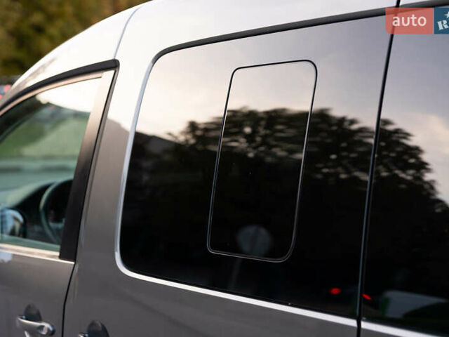 Серый Фольксваген Кадди, объемом двигателя 2 л и пробегом 231 тыс. км за 24800 $, фото 105 на Automoto.ua