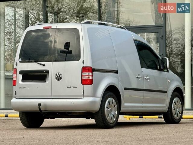 Серый Фольксваген Кадди, объемом двигателя 1.97 л и пробегом 230 тыс. км за 10800 $, фото 33 на Automoto.ua